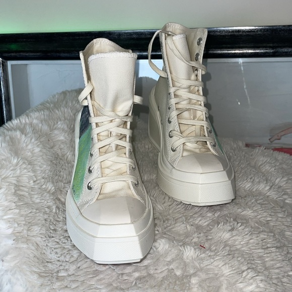 Converse hand painted  White Platform Sneakers with Character By me NWOT - Picture 5 of 17